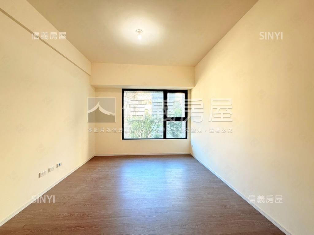 景安全新三房坡平車位房屋室內格局與周邊環境