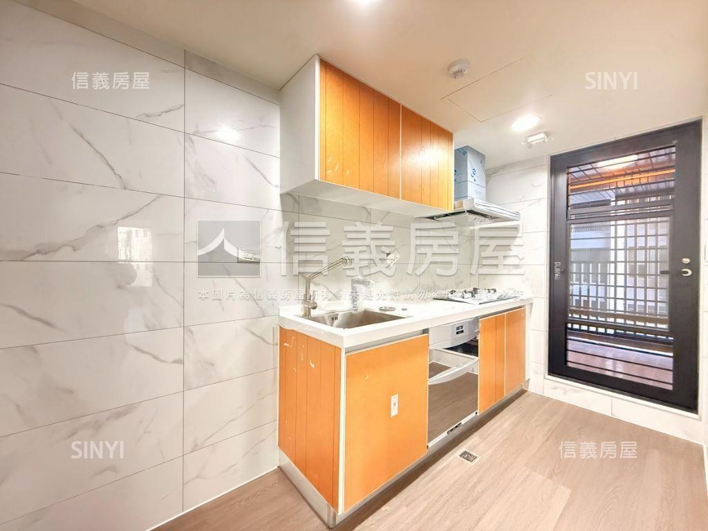 景安全新三房坡平車位房屋室內格局與周邊環境