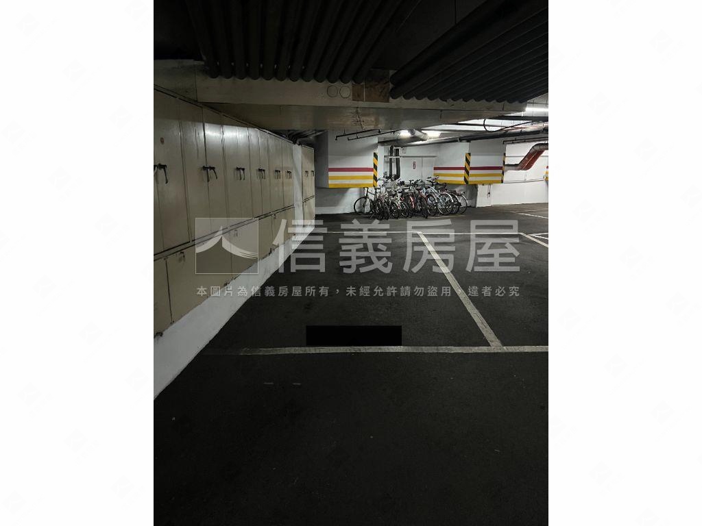 內湖獨立權狀坡平稀有釋出房屋室內格局與周邊環境
