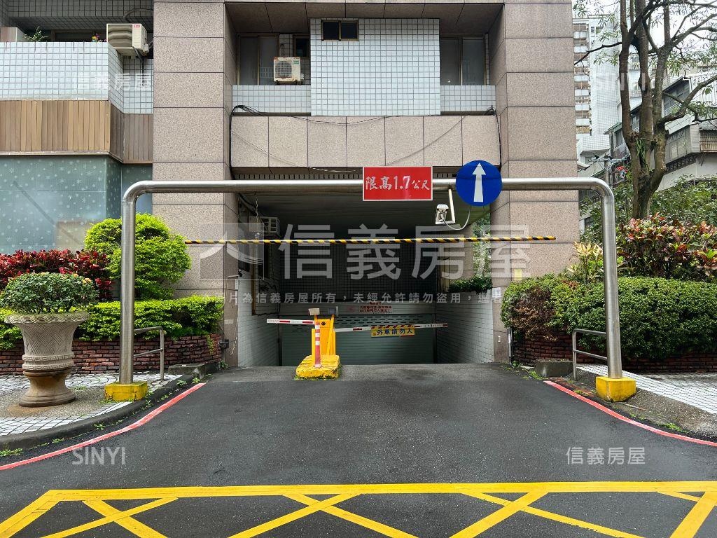 內湖獨立權狀坡平稀有釋出房屋室內格局與周邊環境