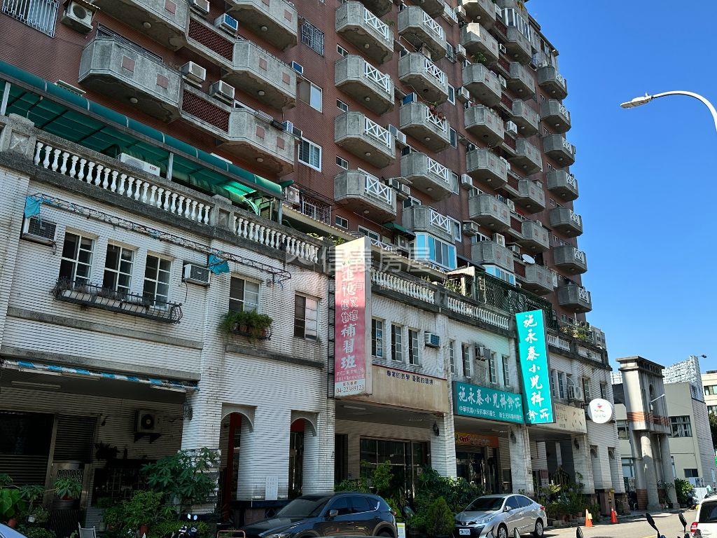 中國醫商圈文武百市美樓店房屋室內格局與周邊環境