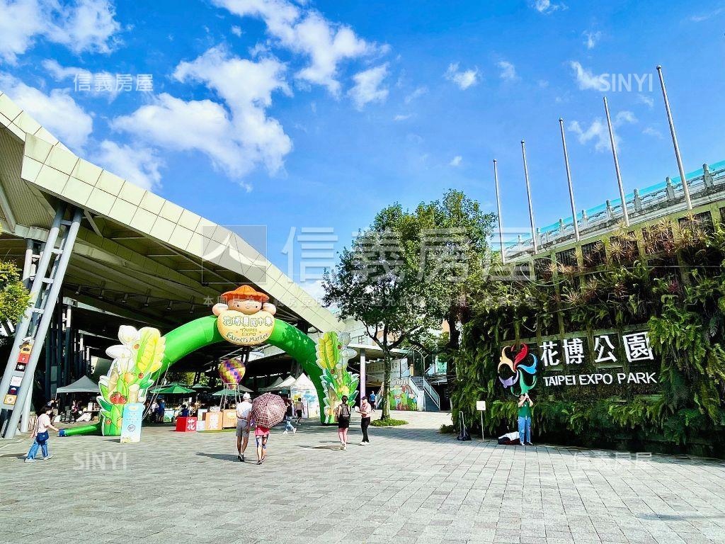 近捷運金店面ＳＵＢＷＡＹ房屋室內格局與周邊環境
