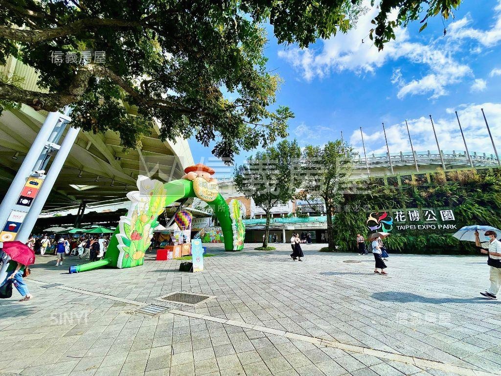 近捷運金店面ＳＵＢＷＡＹ房屋室內格局與周邊環境