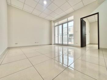 約８米面寬採光佳美透天