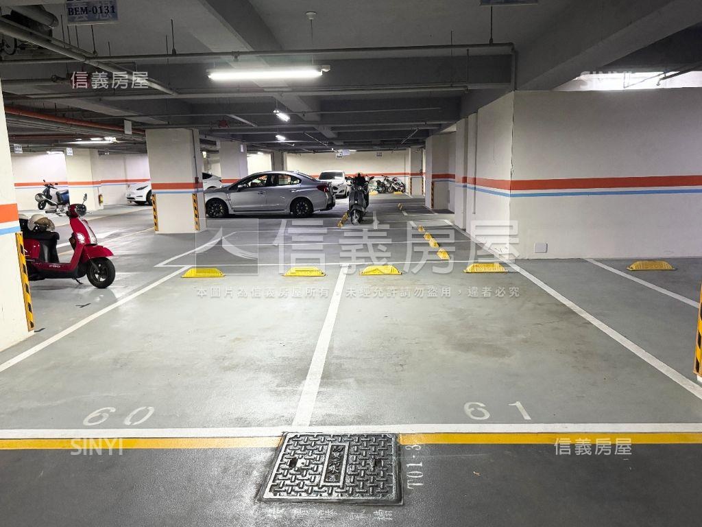 雲想‧邊間兩房車位房屋室內格局與周邊環境