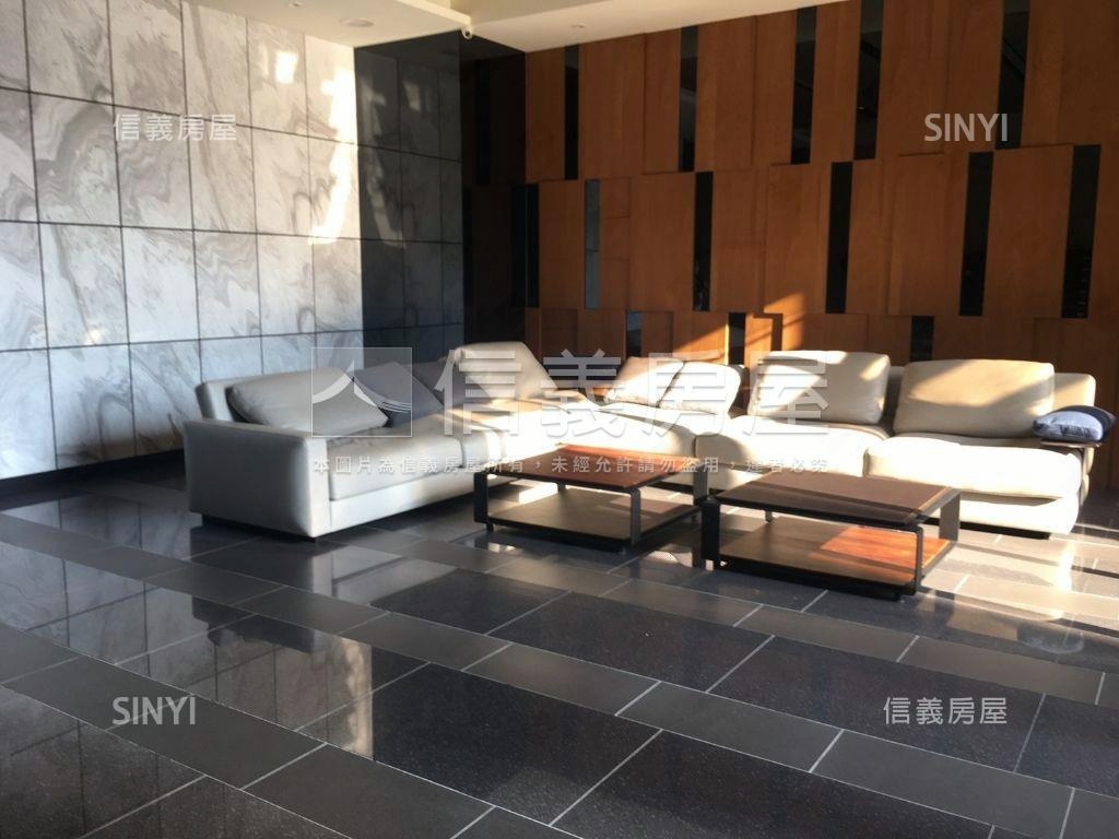 雲想‧邊間兩房車位房屋室內格局與周邊環境