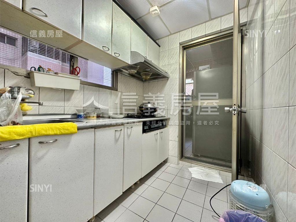 首席市長裝潢首選戶房屋室內格局與周邊環境