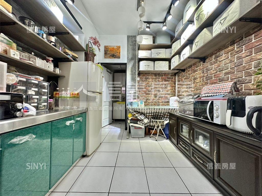 首席市長裝潢首選戶房屋室內格局與周邊環境