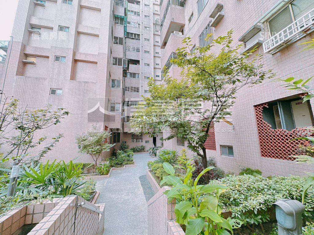 首席市長裝潢首選戶房屋室內格局與周邊環境