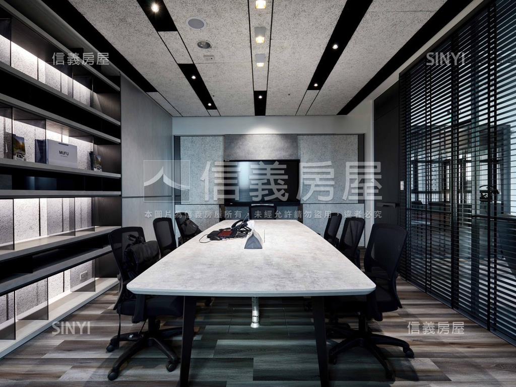 七期商辦美裝潢合併戶商辦房屋室內格局與周邊環境