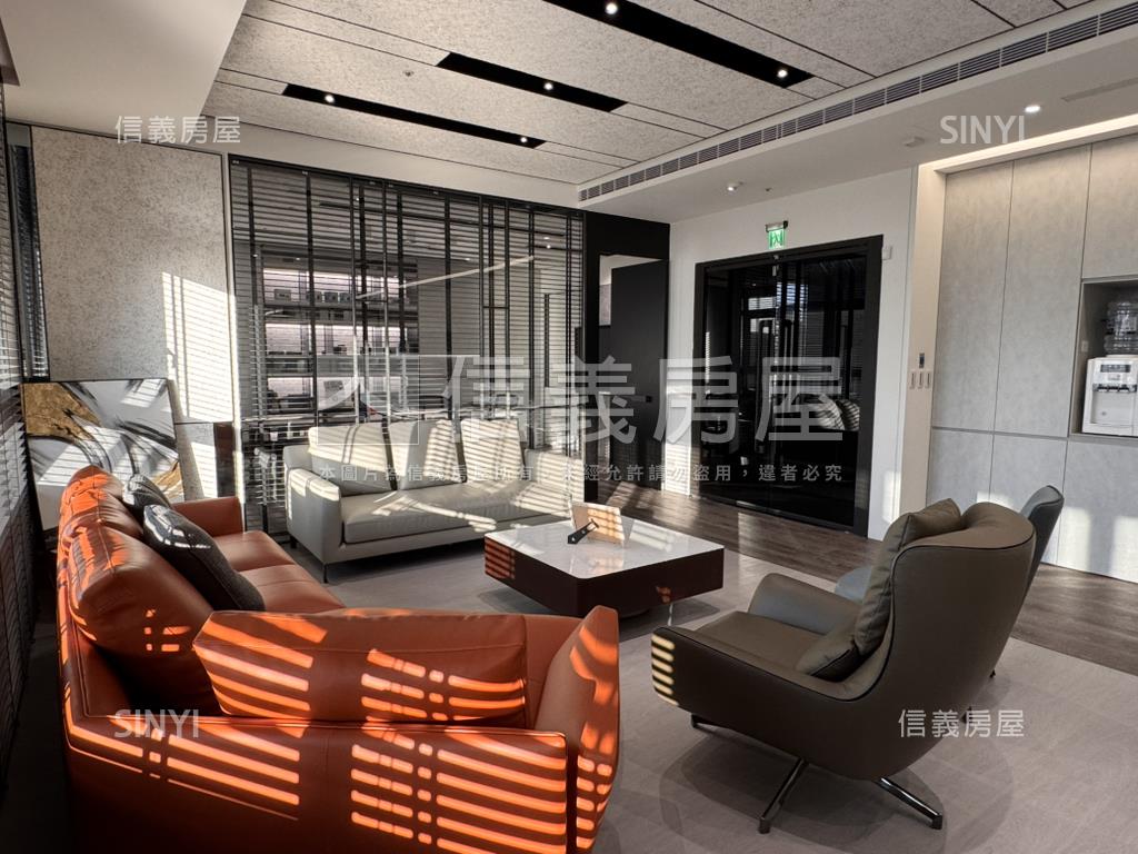 七期商辦美裝潢合併戶商辦房屋室內格局與周邊環境