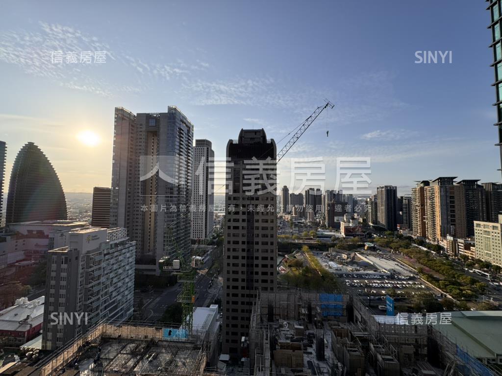 七期商辦美裝潢合併戶商辦房屋室內格局與周邊環境