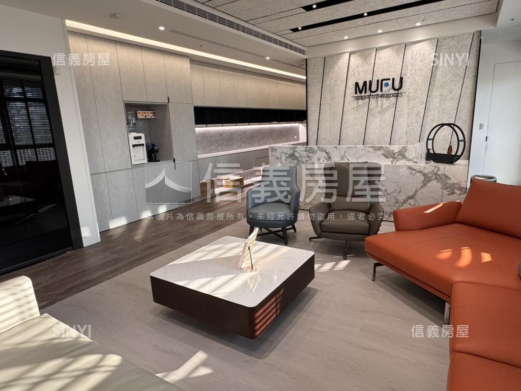 七期商辦美裝潢合併戶商辦房屋室內格局與周邊環境