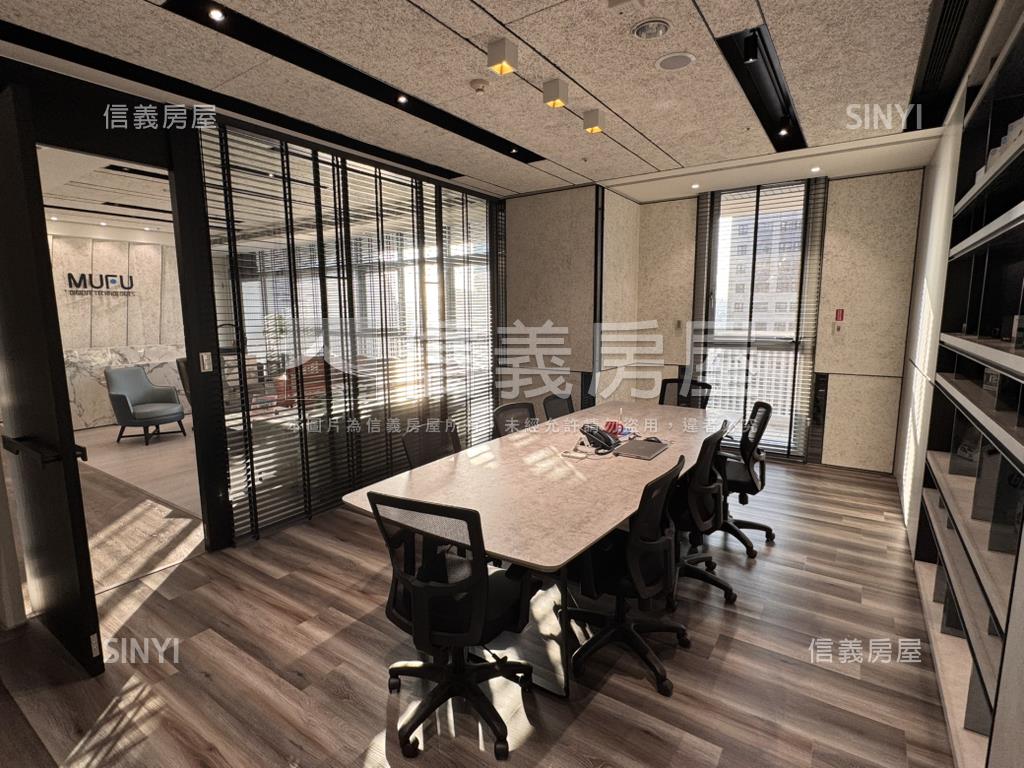 七期商辦美裝潢合併戶商辦房屋室內格局與周邊環境