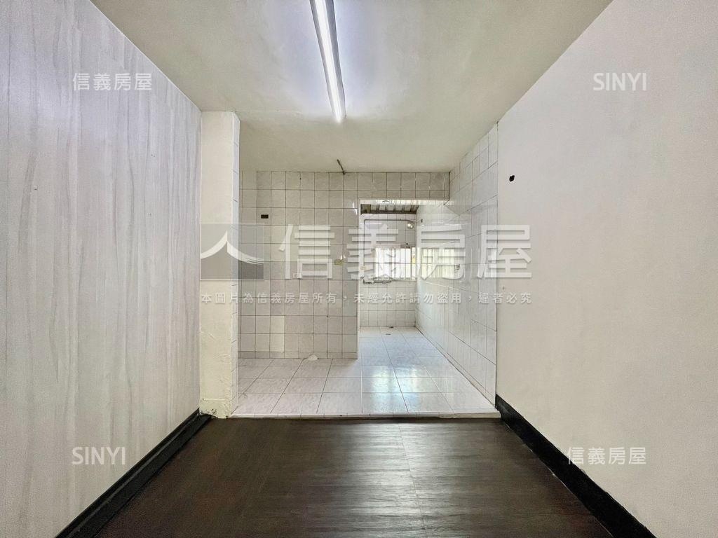 高科大商圈熱鬧金店房屋室內格局與周邊環境