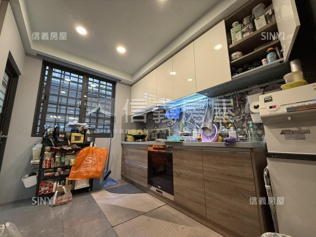 文華國小邊間美車墅房屋室內格局與周邊環境