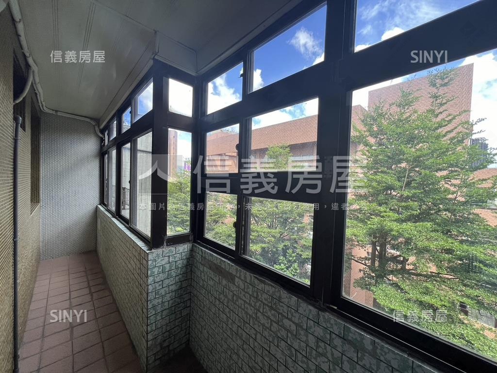 厲害景觀面校園內梯頂加房屋室內格局與周邊環境