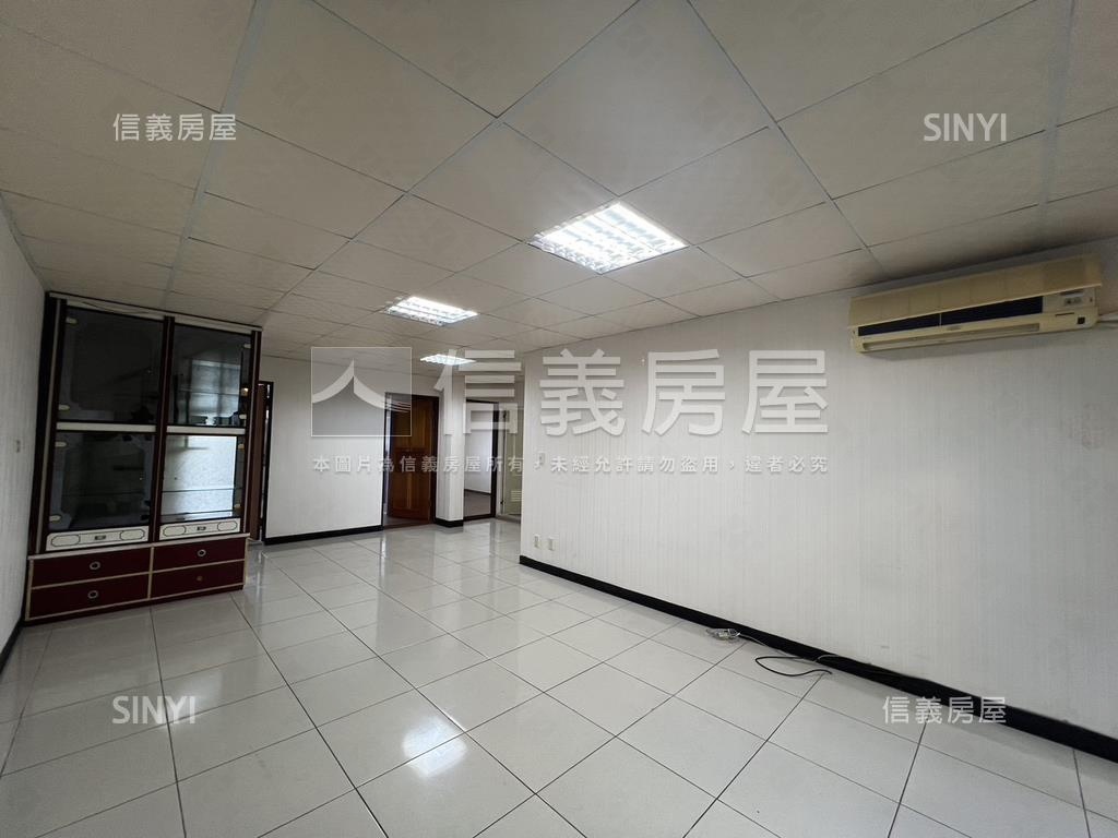 厲害景觀面校園內梯頂加房屋室內格局與周邊環境