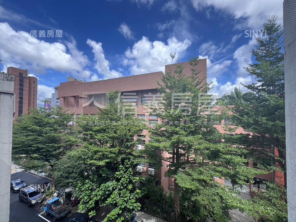 厲害景觀面校園內梯頂加房屋室內格局與周邊環境