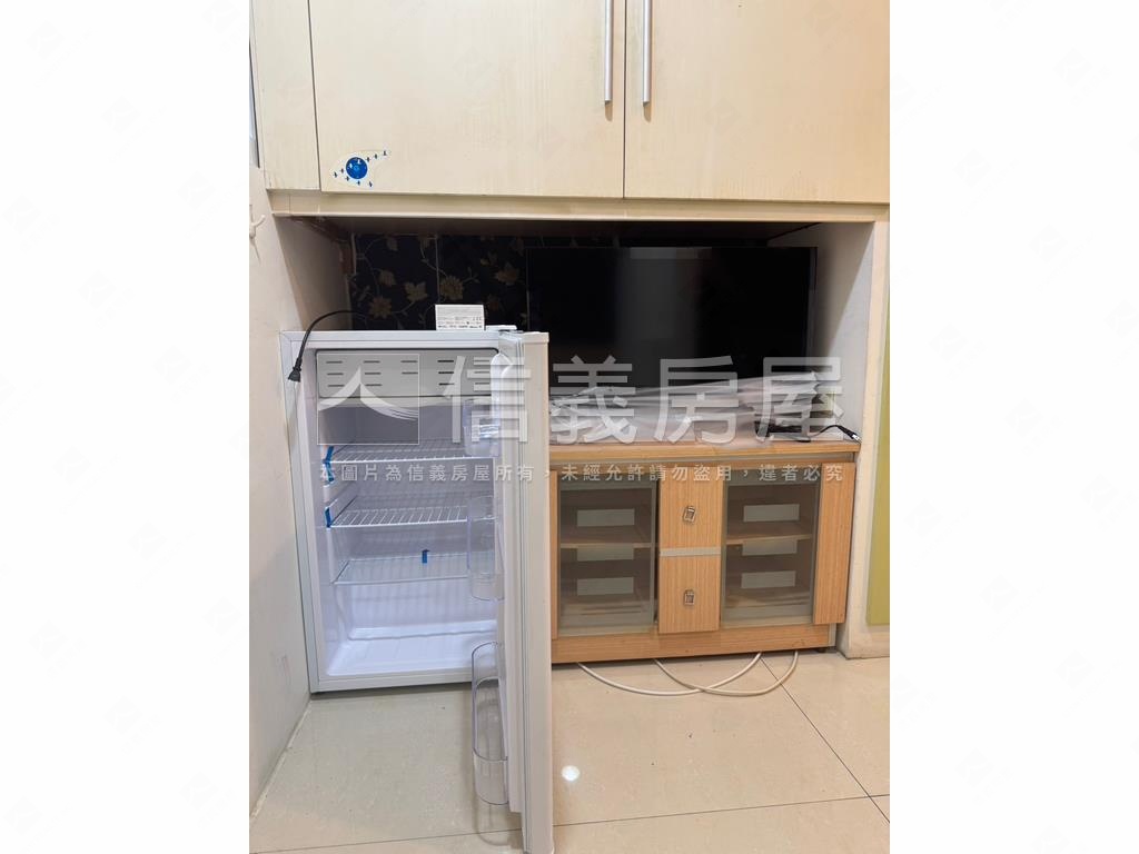 專任！新莊黃金公寓二樓房屋室內格局與周邊環境