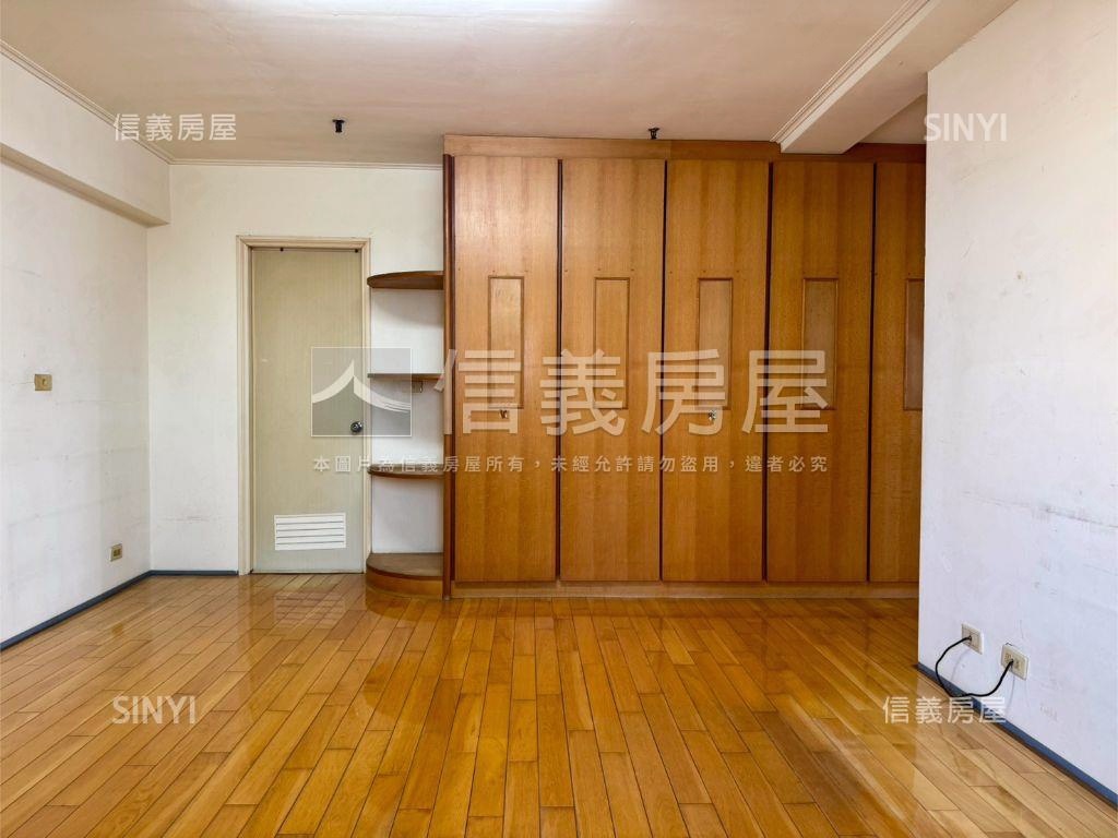 機能好✨朝南高樓層！四房房屋室內格局與周邊環境