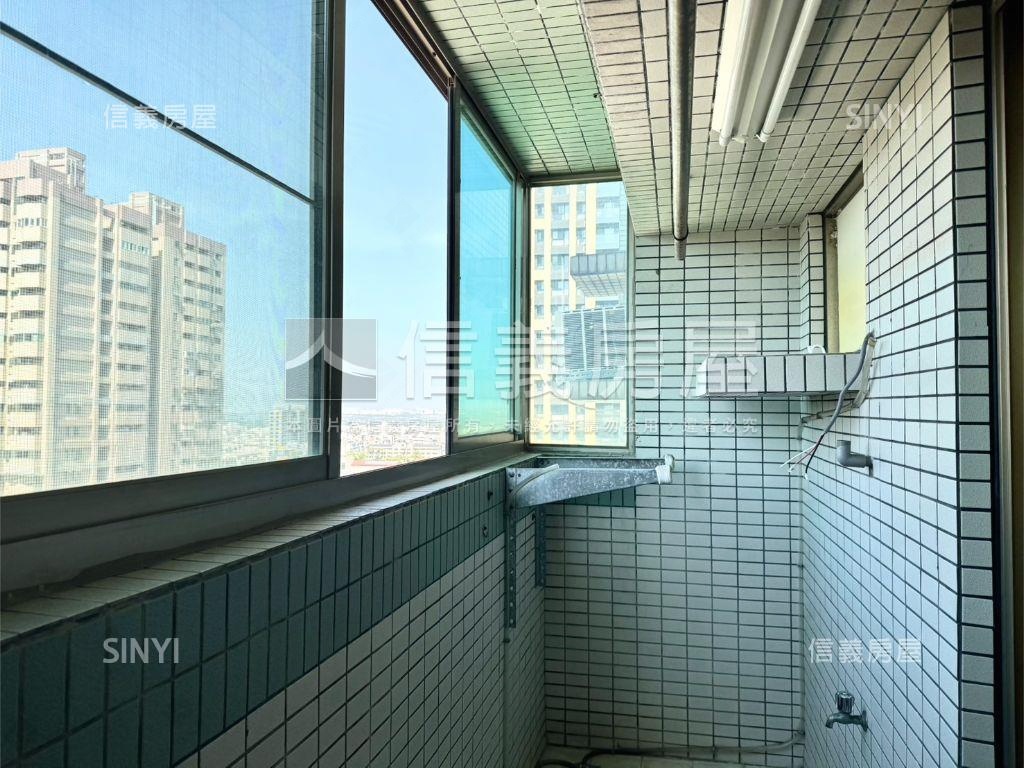 機能好✨朝南高樓層！四房房屋室內格局與周邊環境