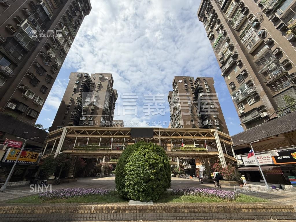 高樓遠景成功國宅房屋室內格局與周邊環境