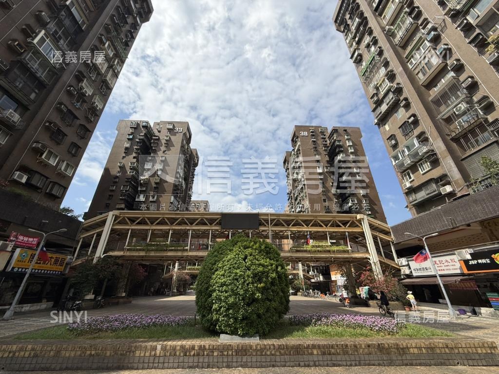 高樓遠景成功國宅房屋室內格局與周邊環境