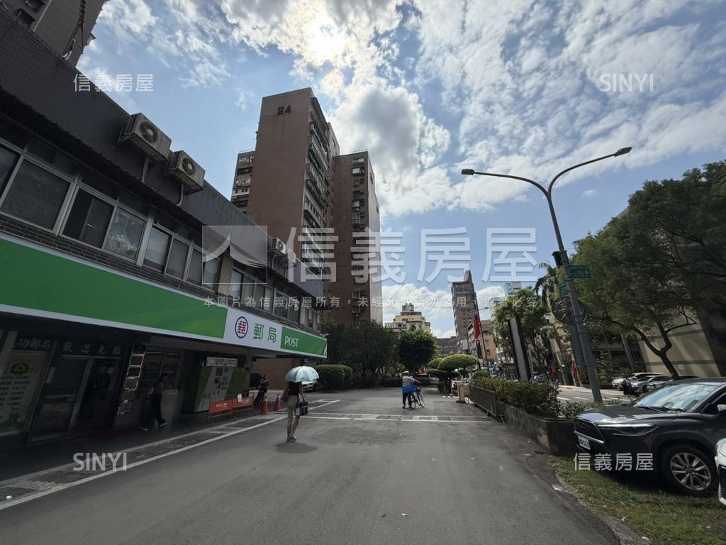 高樓遠景成功國宅房屋室內格局與周邊環境