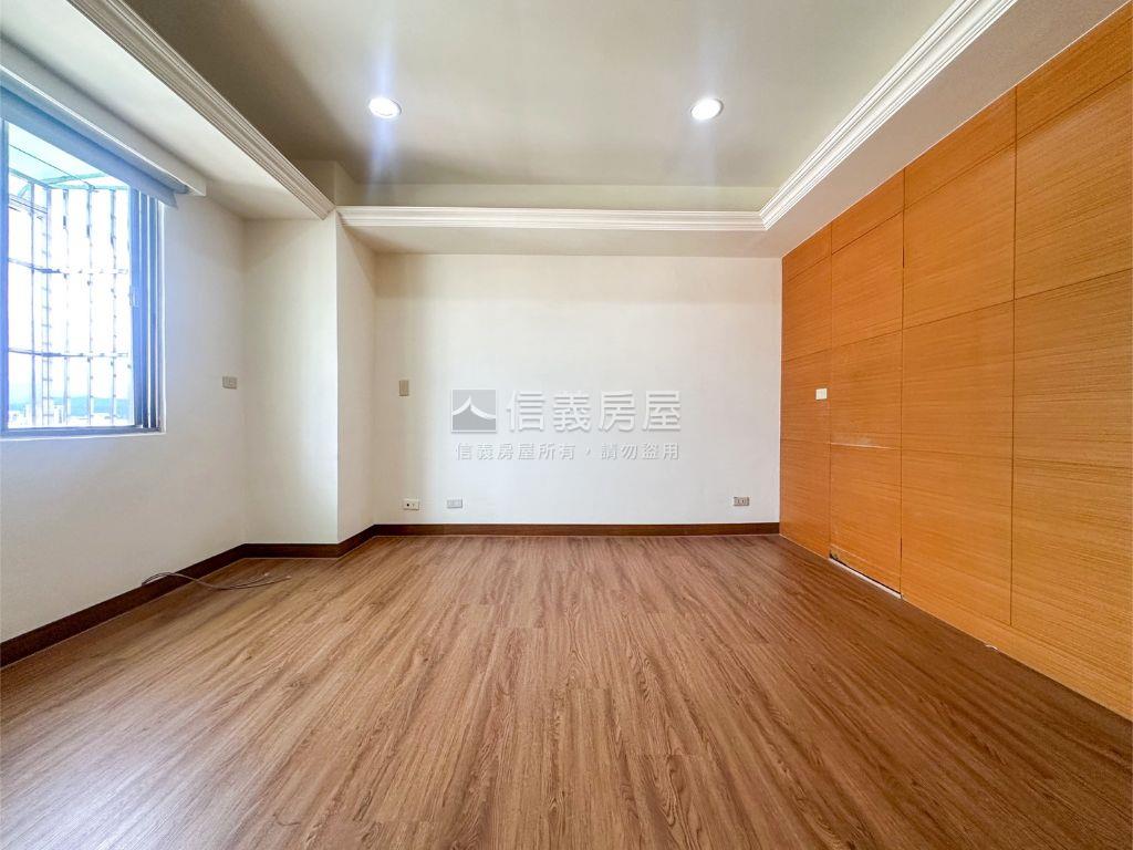大買家採光三房車位房屋室內格局與周邊環境