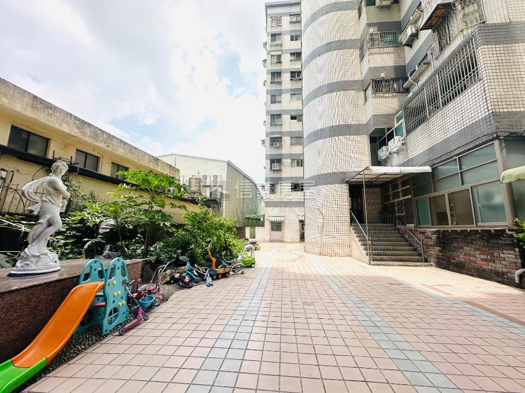 大買家採光三房車位房屋室內格局與周邊環境