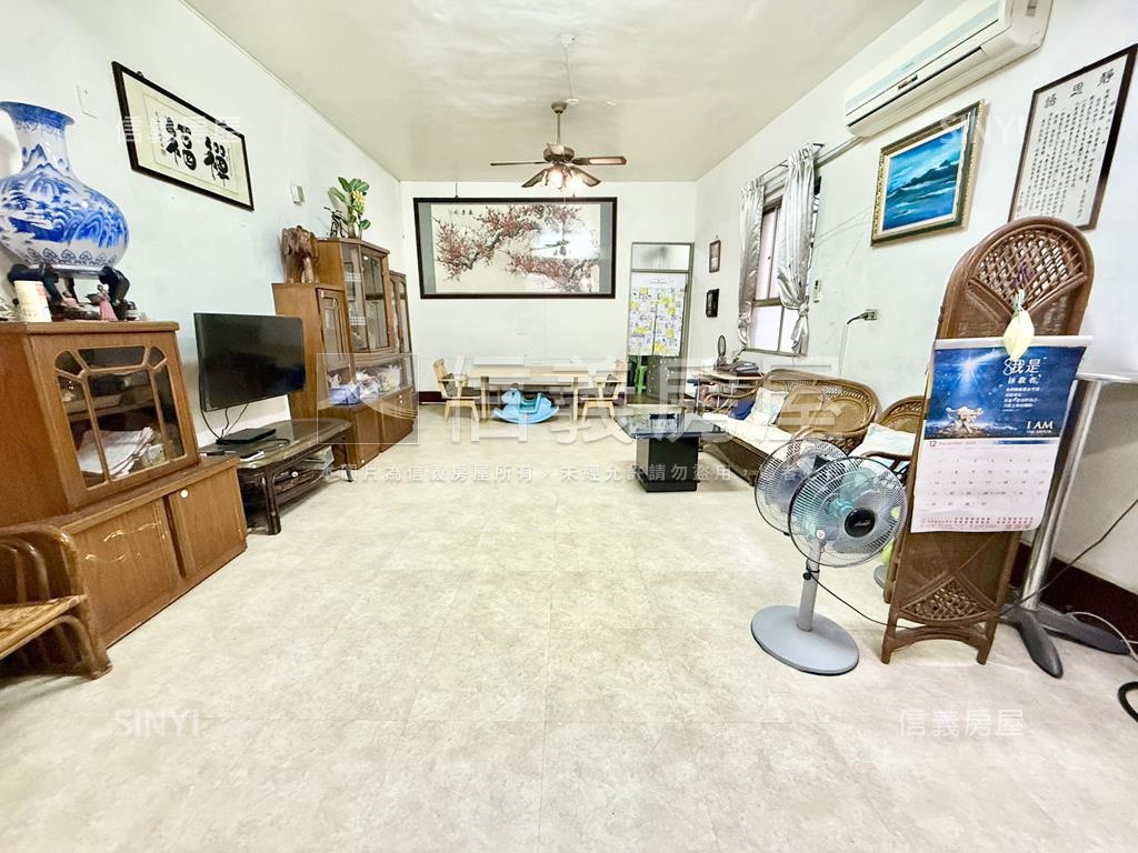 小港機場捷運邊間傳世金店房屋室內格局與周邊環境