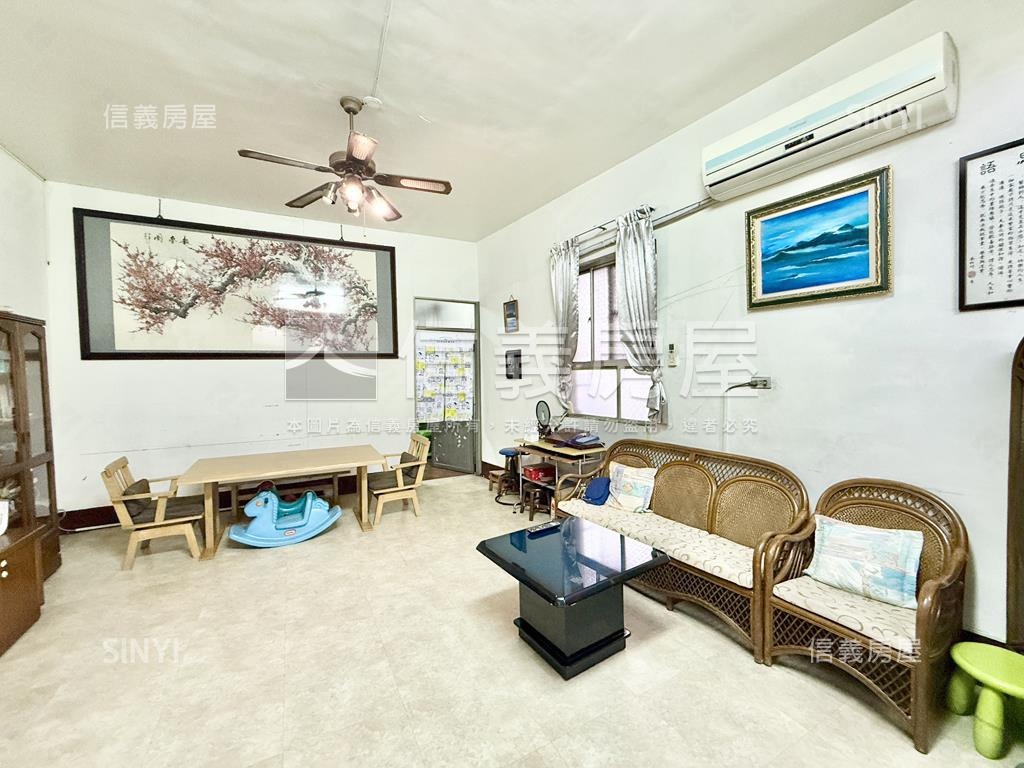 小港機場捷運邊間傳世金店房屋室內格局與周邊環境