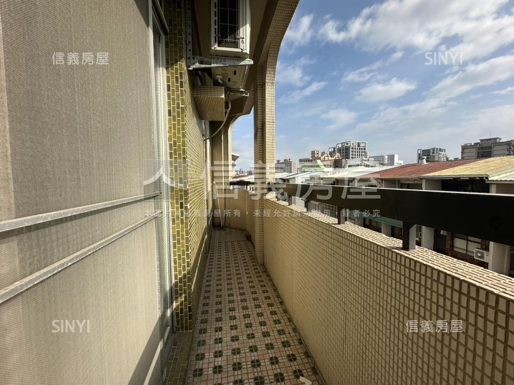 成大小東頂加大使用空間房屋室內格局與周邊環境