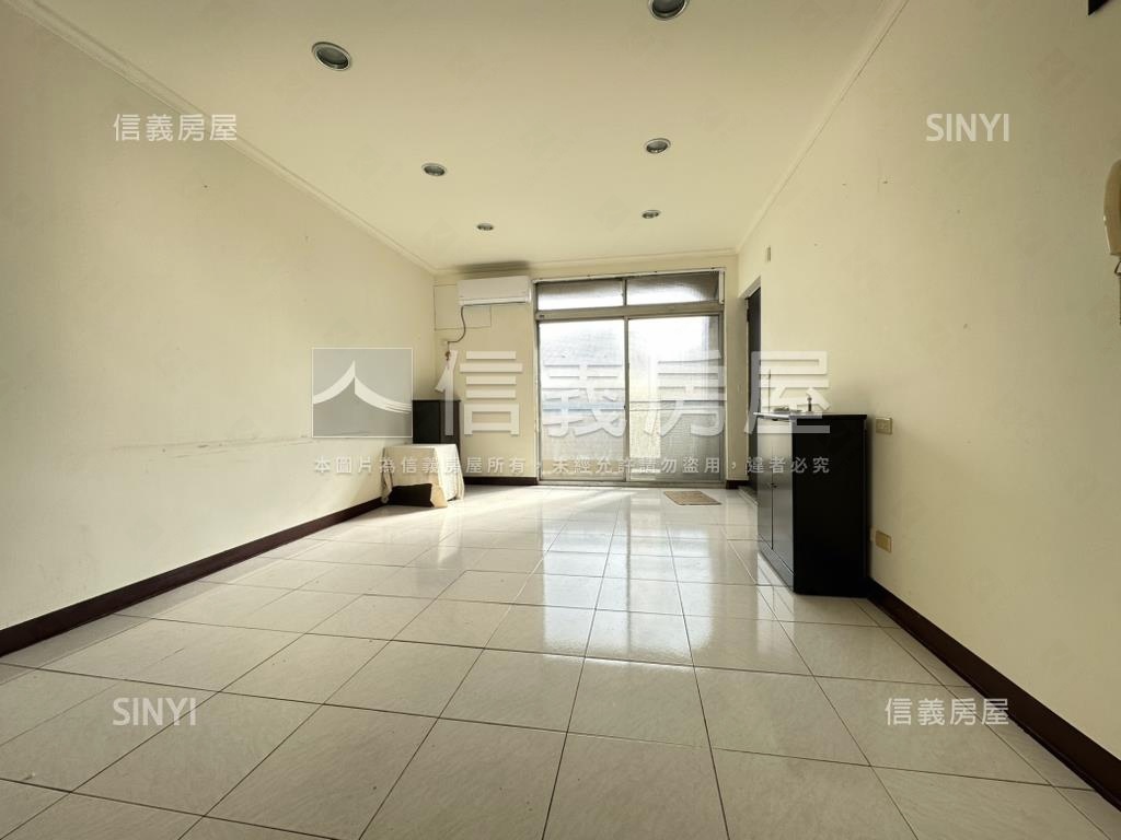 成大小東頂加大使用空間房屋室內格局與周邊環境