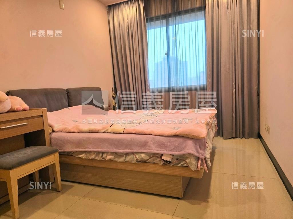 三輝首馥珍藏豪邸房屋室內格局與周邊環境