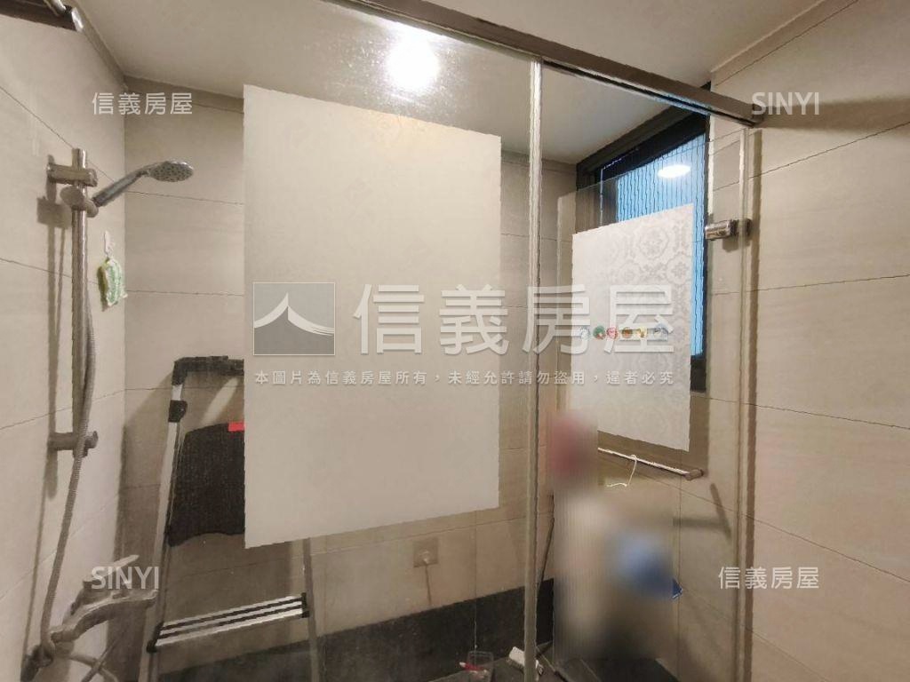 青埔站前次頂樓兩房雙衛浴房屋室內格局與周邊環境