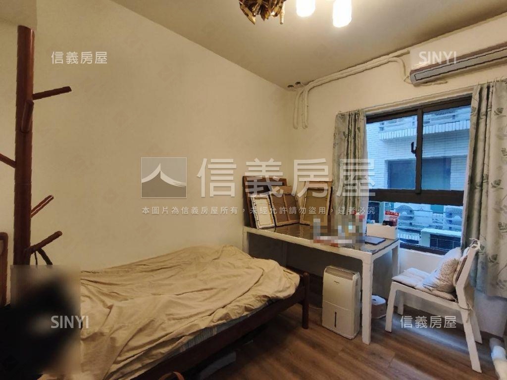 青埔站前次頂樓兩房雙衛浴房屋室內格局與周邊環境
