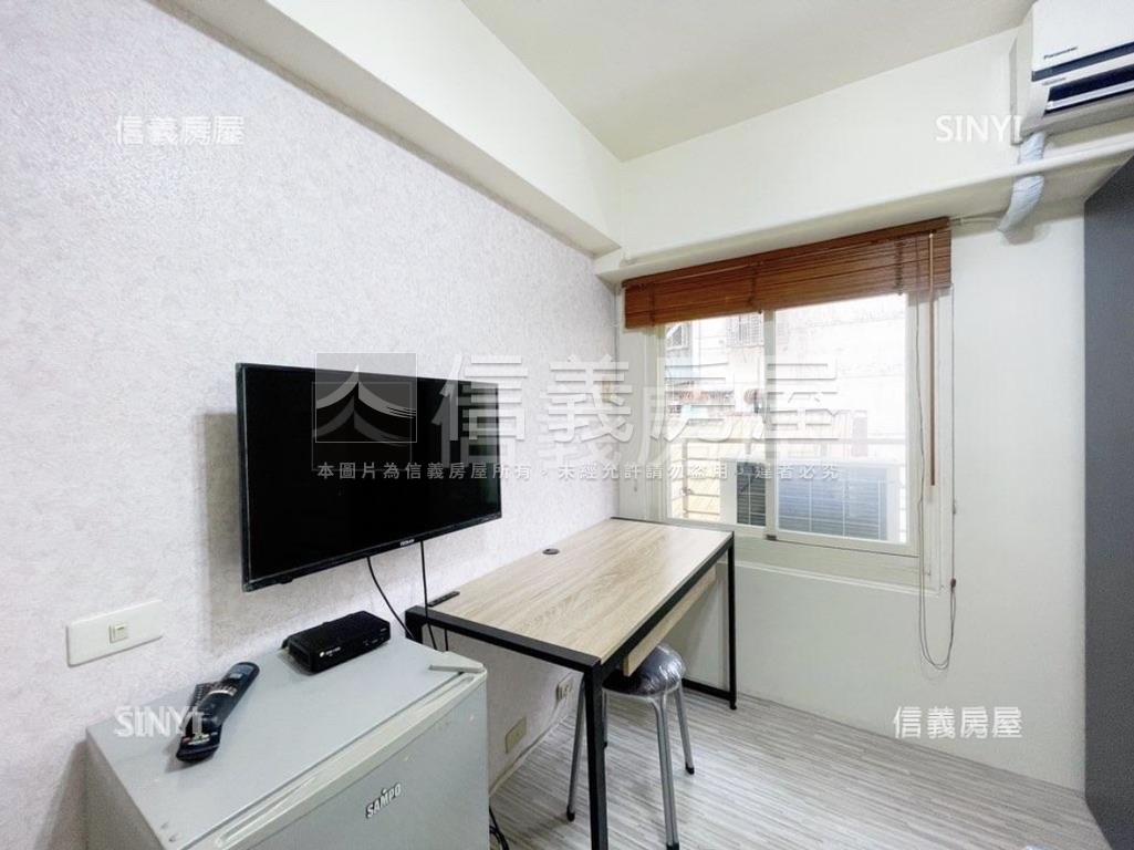 長榮商圈。收租電梯房屋室內格局與周邊環境