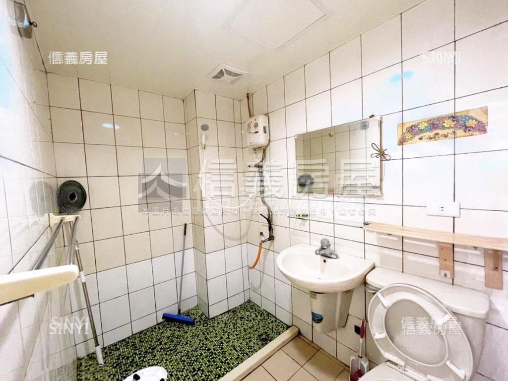 長榮商圈。收租電梯房屋室內格局與周邊環境