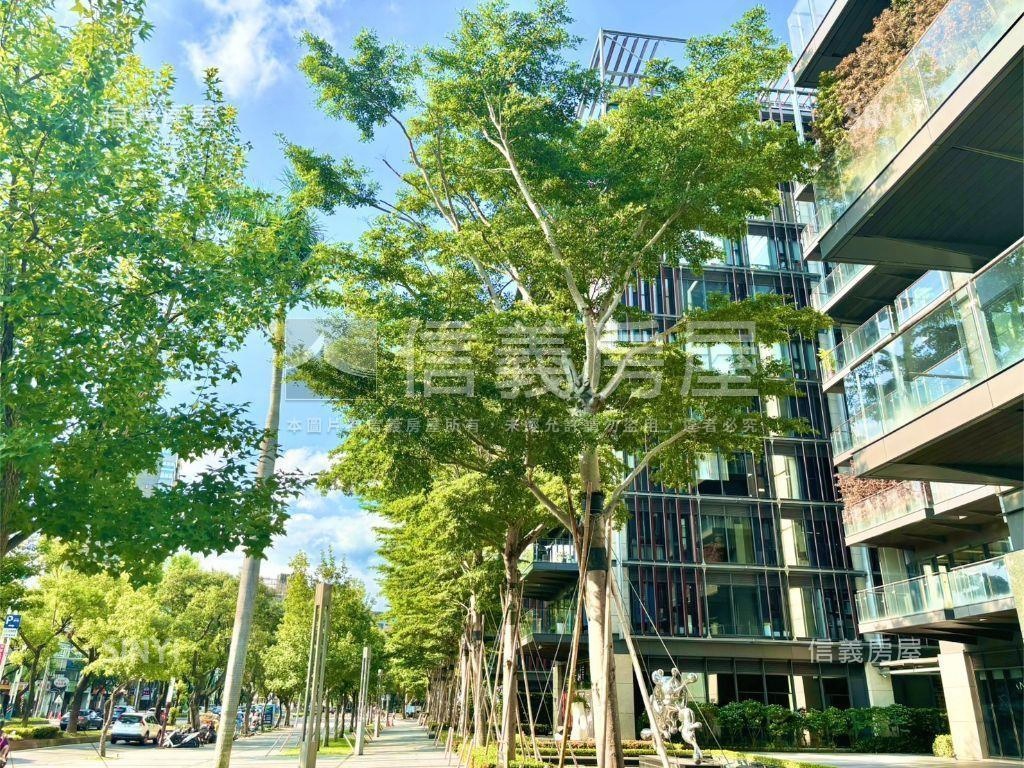 欣翰士林官邸９樓豪辦房屋室內格局與周邊環境