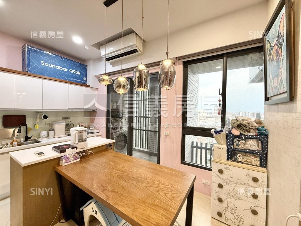 亞灣高樓景觀大２房平車房屋室內格局與周邊環境