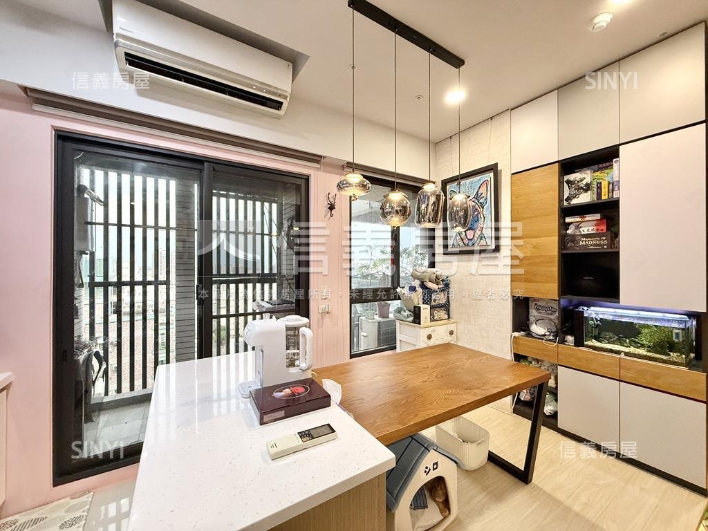 亞灣高樓景觀大２房平車房屋室內格局與周邊環境