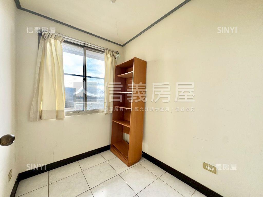 南區電梯視野兩房房屋室內格局與周邊環境