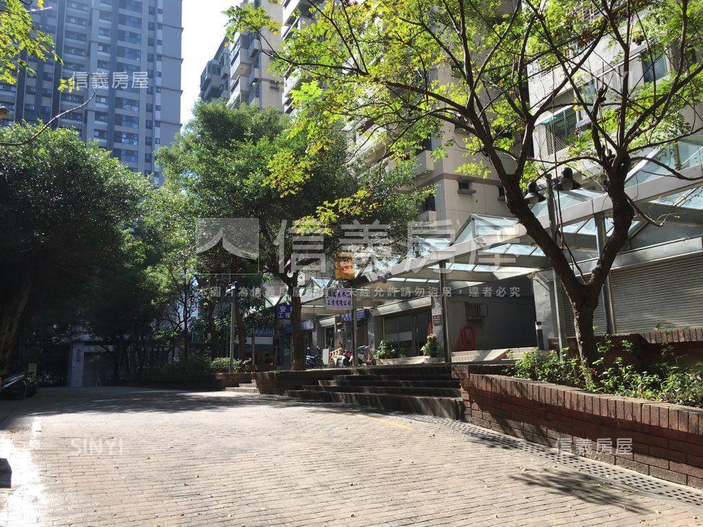國安乙區住辦二合一房屋室內格局與周邊環境