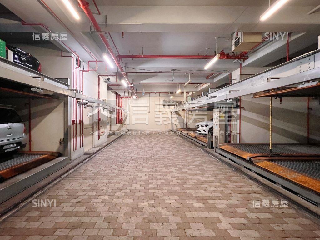 西寧南路昇陽好出入車位房屋室內格局與周邊環境