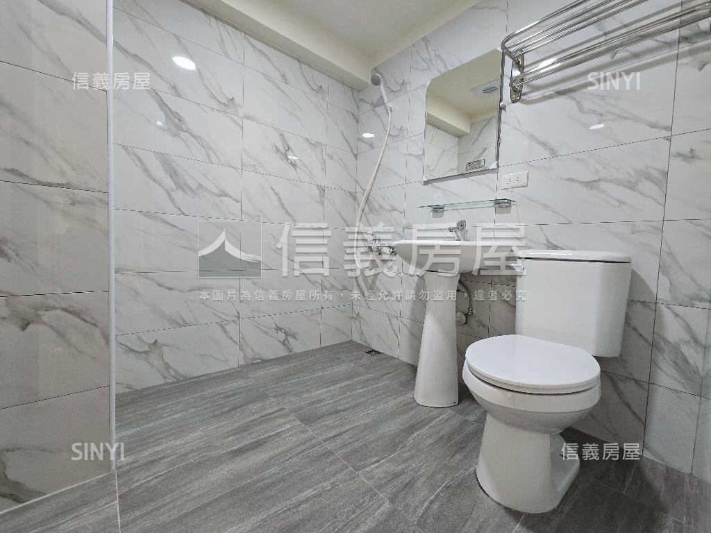 ⭐夯電梯兩房兩衛附車位房屋室內格局與周邊環境