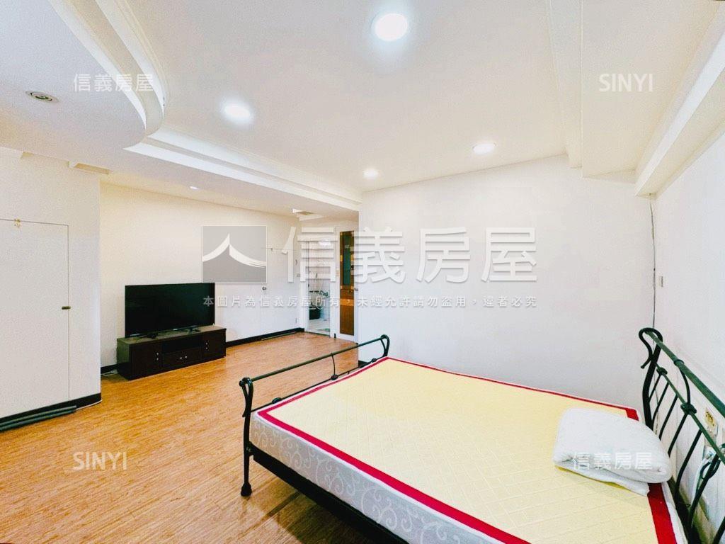 漢諾瓦郡稀有電梯頂加房屋室內格局與周邊環境