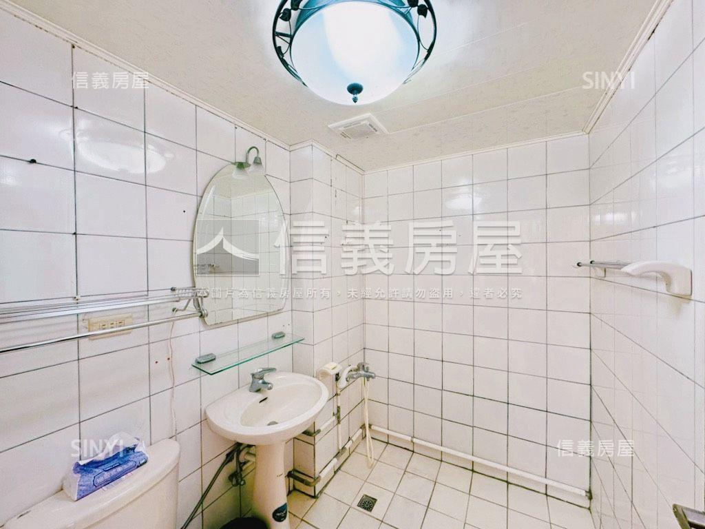 漢諾瓦郡稀有電梯頂加房屋室內格局與周邊環境