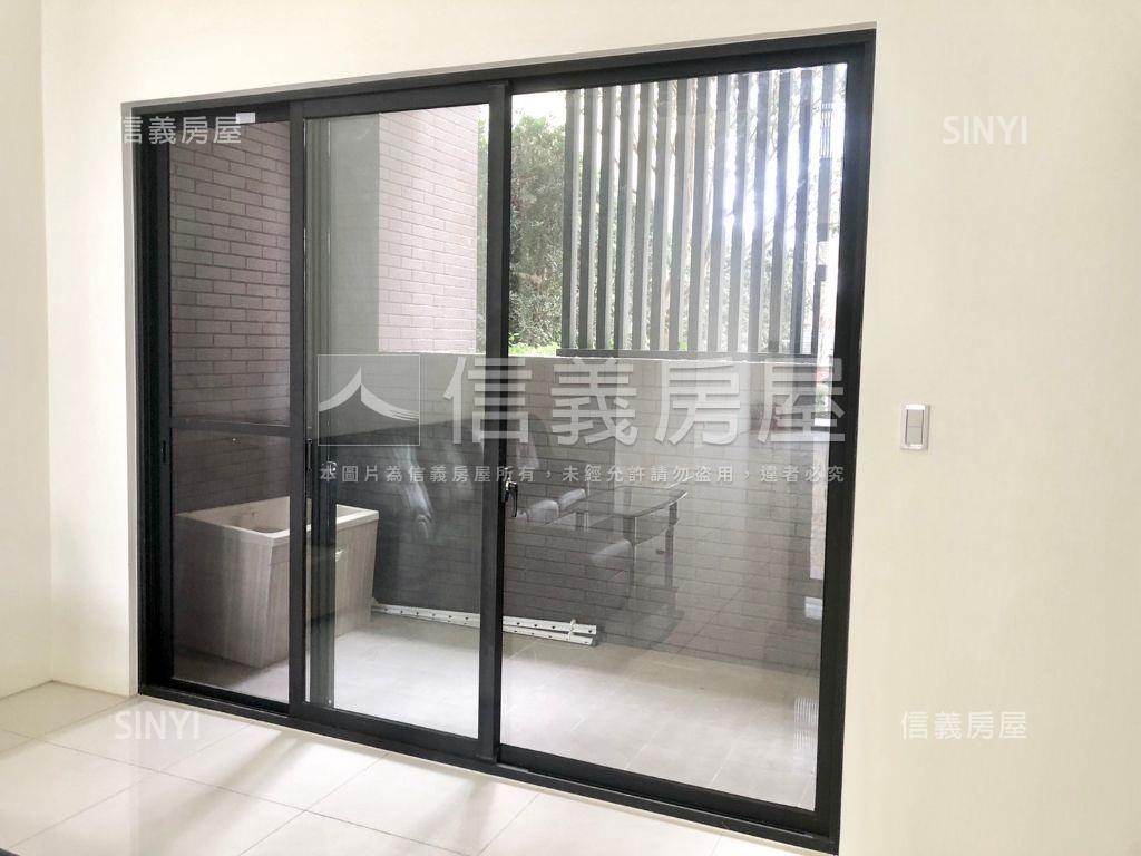 機捷邊間店面稀有釋出房屋室內格局與周邊環境